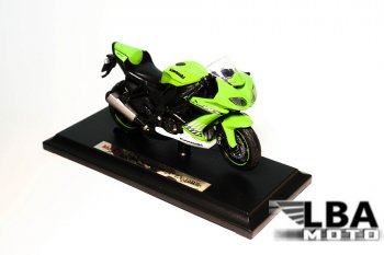 1 299 р. Модель мотоцикла Kawasaki Ninja ZX-10R Зеленого цвета масштаб 118  пм-00002476  с доставкой в г. Майкоп. Увеличить фотографию 1