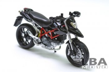 1 599 р. Модель мотоцикла Ducati Hypermotard 10 Черного цвета масштаб 112  пм-00000859  с доставкой в г. Майкоп. Увеличить фотографию 1