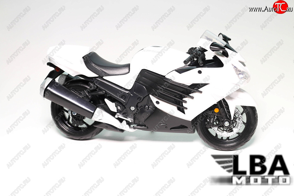 1 599 р. Модель мотоцикла Kawasaki Ninja ZX-14R Белого цвета масштаб 112  пм-00004979  с доставкой в г. Майкоп