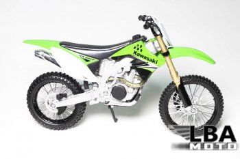 1 599 р. Модель мотоцикла Kawasaki KX-450F Зеленого цвета масштаб 112  пм-00004981  с доставкой в г. Майкоп. Увеличить фотографию 1