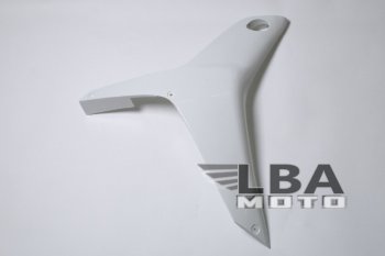 2 589 р. Правый средний боковой пластик для Honda CBR 600 RR 07-08 Без цвета  пм-00000328  с доставкой в г. Майкоп. Увеличить фотографию 1