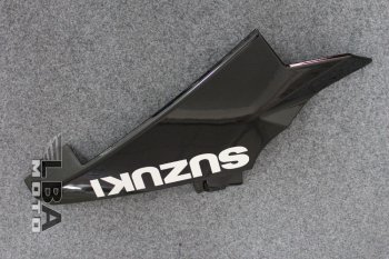 3 779 р. Правый нижний боковой пластик для Suzuki GSX-R 1000 07-08 Без цвета  пм-00000458  с доставкой в г. Майкоп. Увеличить фотографию 1