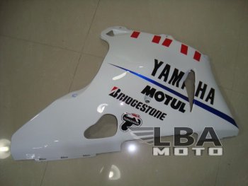 4 199 р. Правый нижний боковой пластик для Yamaha R1 98-99 Без цвета  пм-00000569  с доставкой в г. Майкоп. Увеличить фотографию 1