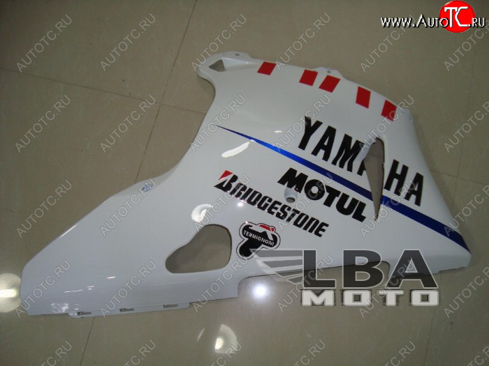 4 199 р. Правый нижний боковой пластик для Yamaha R1 98-99 Без цвета  пм-00000569  с доставкой в г. Майкоп