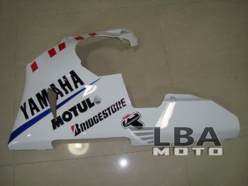 4 199 р. Левый нижний боковой пластик для Yamaha R1 98-99 Без цвета  пм-00000571  с доставкой в г. Майкоп. Увеличить фотографию 1