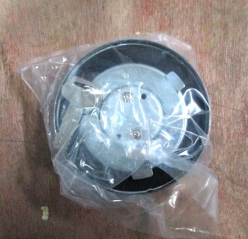 829 р. Крышка топливного бака (с замком, ключом) SD16 SHANTUI 16y-04c-0200007050-21200  с доставкой в г. Майкоп. Увеличить фотографию 2