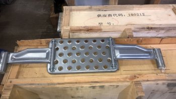 2 849 р. Ступенька (шарнирнаяподвесная) нижней подножки в сборе J6 510346051558281-71A+T68810 FAW 510346051558281-71a+  с доставкой в г. Майкоп. Увеличить фотографию 4