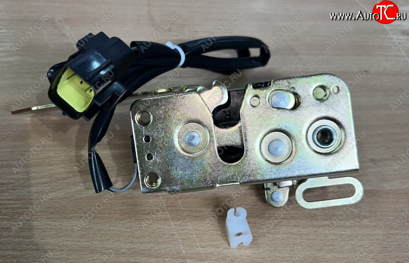 1 659 р. Замок двери правый (механизм) Sitrak VALMO000662    SITRAK 811w62680-6142  с доставкой в г. Майкоп