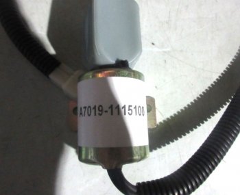5 599 р. Клапан электромагнитный остановки двигателя (глушилка) YC6108YC6J125 (!!!УЦЕНКА: возможен нетоварный вид!!!) WEICHAI a-7019-1115100g7001-1115  с доставкой в г. Майкоп. Увеличить фотографию 3