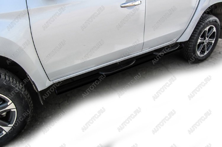 22 799 р. Защита порогов d76 с проступями Slitkoff  Mitsubishi L200  5 KK,KL (2018-2022) рестайлинг (нержавейка с полимерным покрытием в цвет черный)  с доставкой в г. Майкоп