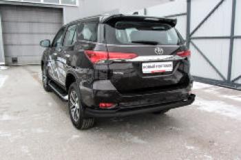 Защита заднего бампера d76+d42 двойная длинная Slitkoff Toyota Fortuner  AN160 (2015-2025) дорестайлинг, рестайлинг (нержавейка с полимерным покрытием в цвет черный)