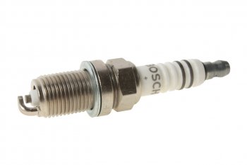 154 р. Свеча зажигания FR7DC+0.9 (замена для 579,882,676) BOSCH BOSCH 0242235666  с доставкой в г. Майкоп. Увеличить фотографию 1