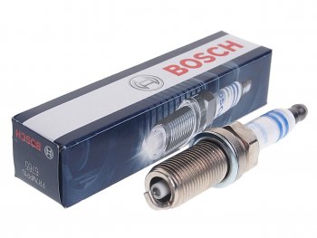 699 р. Свеча зажигания FR7MPP10 0.7 BOSCH BOSCH 0242235743  с доставкой в г. Майкоп. Увеличить фотографию 1