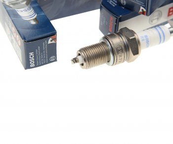 829 р. Свеча зажигания ВАЗ-2108 WR7DC+ комплект (замена для 0241235982) BOSCH BOSCH 0242235909  с доставкой в г. Майкоп. Увеличить фотографию 2