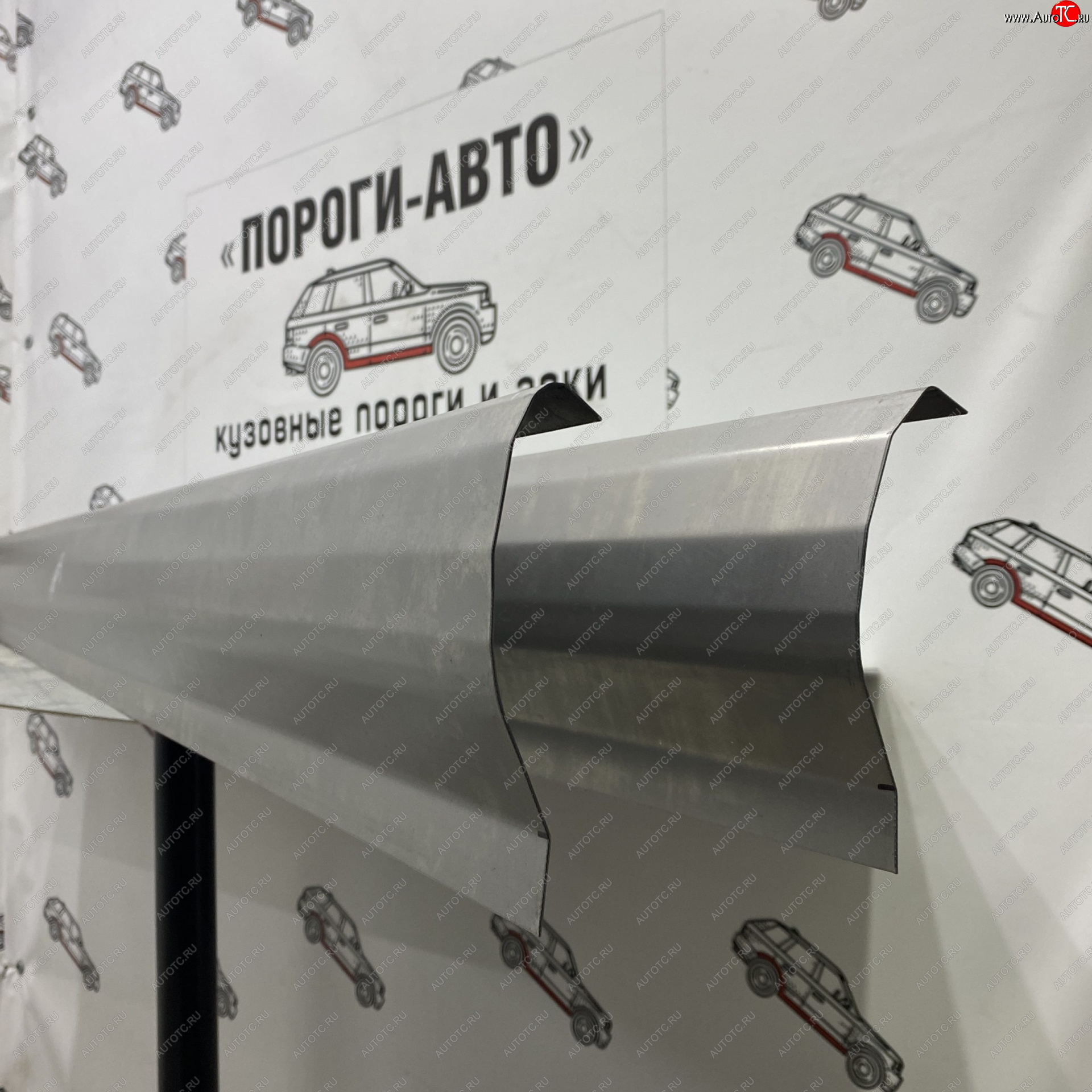 1 989 р. Правый порог (Ремкомплект) Пороги-Авто  Ford Escort Express (1980-1986) фургон (холоднокатаная сталь 1 мм)  с доставкой в г. Майкоп