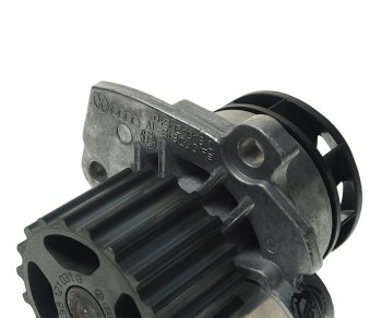 2 899 р. Насос водяной VW Polo SKODA Fabia OE VAG 045121011jx  с доставкой в г. Майкоп. Увеличить фотографию 4