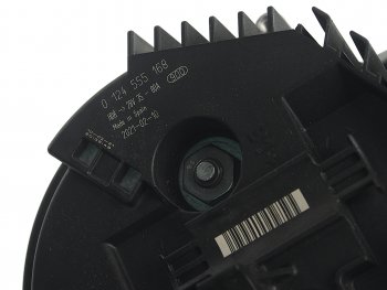 26 799 р. Генератор MERCEDES Actros,Atego,Axor,Bus (28V/80A) без шкива BOSCH BOSCH 0986048100 BOSCH 0986048100  с доставкой в г. Майкоп. Увеличить фотографию 3