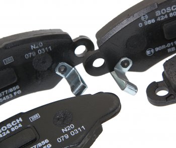 2 299 р. Колодки тормозные передние (4шт.) BOSCH Suzuki Swift ZC дорестайлинг, хэтчбэк 5 дв. (2003-2008)  с доставкой в г. Майкоп. Увеличить фотографию 2
