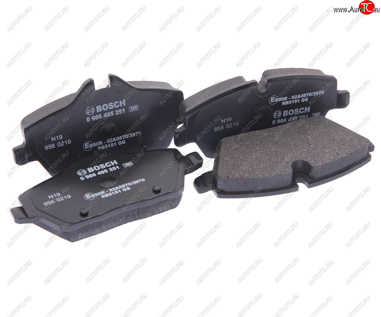 2 859 р. Колодки тормозные передние (4шт.) BOSCH BMW 1 серия E81 хэтчбэк 3 дв. рестайлинг (2007-2012)  с доставкой в г. Майкоп