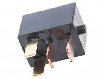 599 р. Реле MITSUBISHI,TOYOTA противотуманных фар BOSCH BOSCH 0986ah0092  с доставкой в г. Майкоп. Увеличить фотографию 2