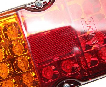 659 р. Фонарь задний ГАЗ,ЗИЛ,КАМАЗ,МАЗ светодиодный 12V SKV SKV 132.3716-32  с доставкой в г. Майкоп. Увеличить фотографию 3