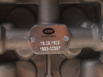 5 449 р. Клапан MAN MERCEDES защитный 4-х контурный KNORR-версия (1хМ22х1.5мм 4хМ22х1.5мм) EBS EBS 18021609  с доставкой в г. Майкоп. Увеличить фотографию 3