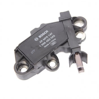 5 749 р. Реле регулятор PEUGEOT Boxer CITROEN Jumper FIAT Ducato FORD Transit напряжения генератора BOSCH BOSCH 1986ae0043  с доставкой в г. Майкоп. Увеличить фотографию 1