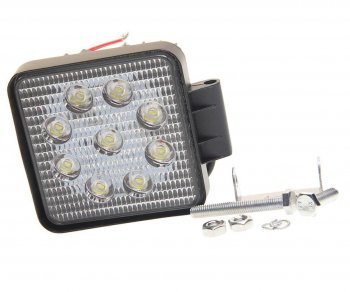 1 249 р. Фара рабочего света квадратная 110х110мм 27Вт (9 LED) рассеянный свет (Flood) 12-24V MEGAPOWER MEGAPOWER 370-30-003  с доставкой в г. Майкоп. Увеличить фотографию 1