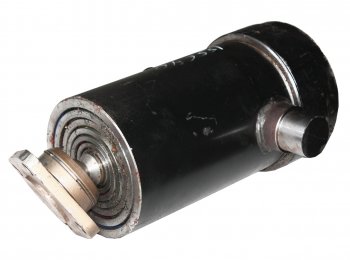 75 999 р. Цилиндр КАМАЗ-45142 подъема платформы 14т (3-х стор.разгрузка,6-ти штоковый) АТЛАНТ ГИДРАВЛИК АТЛАНТ ГИДРАВЛИК 45142-8603010  с доставкой в г. Майкоп. Увеличить фотографию 1