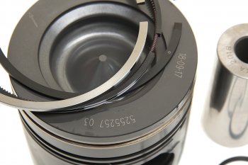 5 799 р. Поршень двигателя КАМАЗ,ПАЗ дв.CUMMINS ISBe,ISDe d=0.00 с кольцами и пальцем в сборе MOVELEX MOVELEX 4955337-mx  с доставкой в г. Майкоп. Увеличить фотографию 3