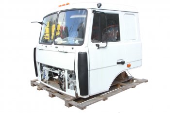 1 252 999 р. Кабина МАЗ-6425F9-551-001 в сборе ОАО МАЗ МАЗ ОАО 6425f9-5000008-000у1 МАЗ ОАО 6425f9-5000008-000у1  с доставкой в г. Майкоп. Увеличить фотографию 1