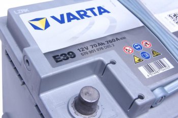 28 999 р. Аккумулятор VARTA Silver Dynamic AGM 70Ач обратная полярность VARTA 6ст70(0) e39 (a7)  с доставкой в г. Майкоп. Увеличить фотографию 2