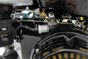48 999 р. Мотокультиватор 8.0 л.с., скор.2/1, ширина обработки 100см, бак 3.6л HUTER HUTER 70514 HUTER 70514  с доставкой в г. Майкоп. Увеличить фотографию 12