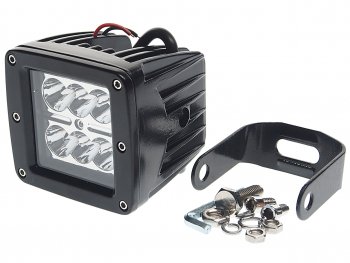 1 129 р. Фара рабочего света 82х75х75мм 18Вт 6LED (направленный свет) квадратная AIRLINE AIRLINE aled009  с доставкой в г. Майкоп. Увеличить фотографию 1