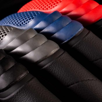 439 р. Оплетка руля (XXL) 43-45см черная экокожа 3D вставки Car Performance AUTOPROFI AUTOPROFI cp-2050 bkbk (xxl)  с доставкой в г. Майкоп. Увеличить фотографию 2