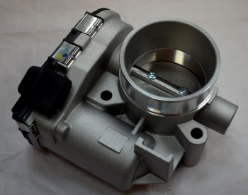 5 449 р. Заслонка ВАЗ-2170,2190 дроссельная CARTRONIC CARTRONIC crtr0126640  с доставкой в г. Майкоп. Увеличить фотографию 1