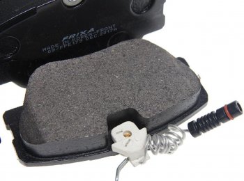 1 199 р. Колодки тормозные передние с датчиком (4шт.) HANKOOK FRIXA Mercedes-Benz E-Class W124 седан дорестайлинг (1984-1993)  с доставкой в г. Майкоп. Увеличить фотографию 2