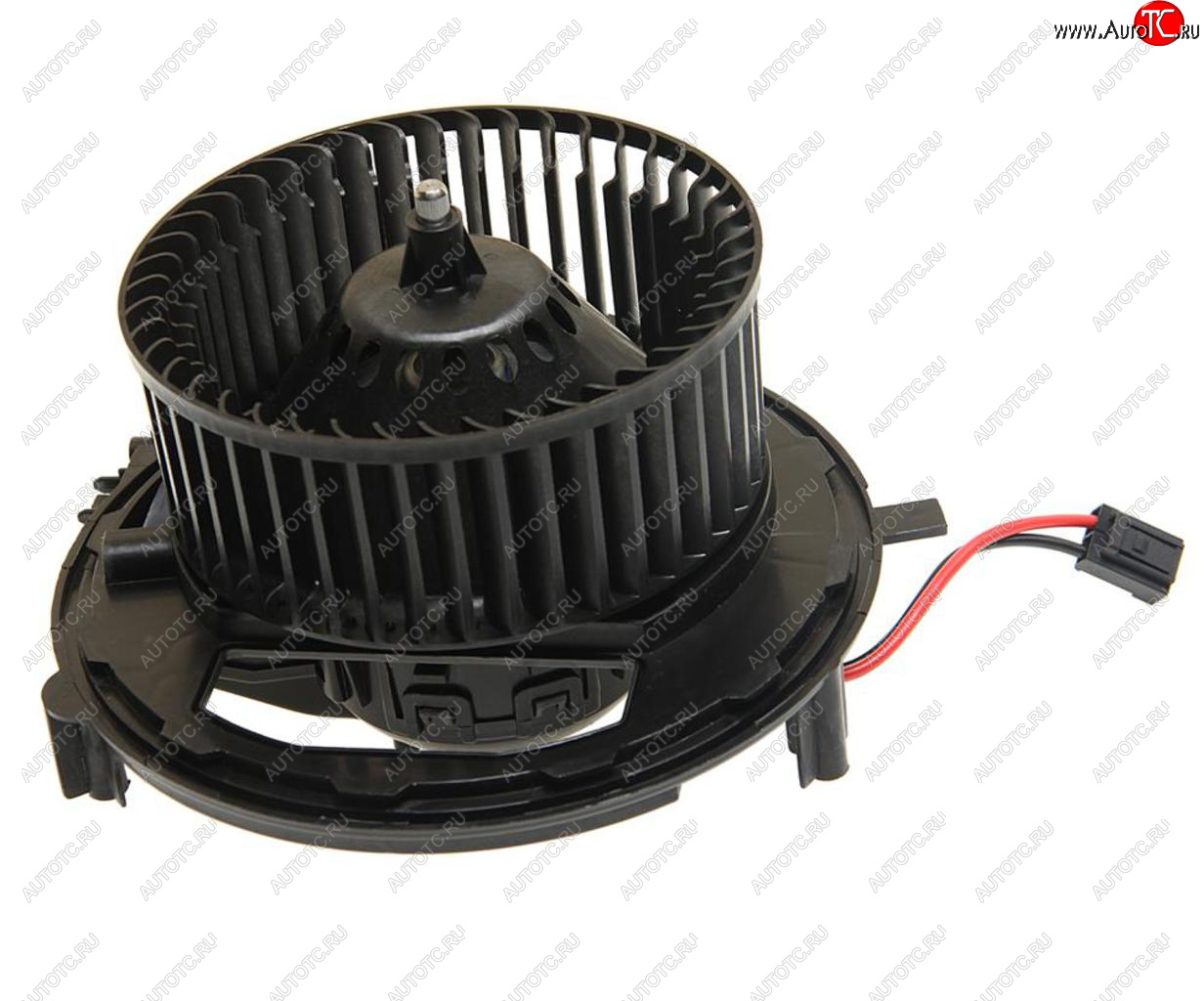 9 199 р. Мотор отопителя VW Golf (12-) AUDI A3 (12-) SEAT Leon (12-) SKODA Octavia (12-) салона LUZAR LUZAR lfh18em  с доставкой в г. Майкоп