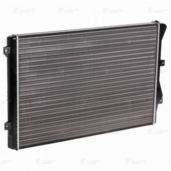 10 599 р. Радиатор VW Passat (10-),Golf,Touran AUDI A3,TT SKODA Superb охлаждения двигателя LUZAR LUZAR lrc1811j  с доставкой в г. Майкоп. Увеличить фотографию 1