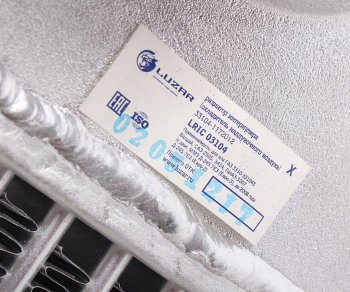 17 749 р. Охладитель ГАЗ-33104 наддувочного воздуха алюминиевый LUZAR LUZAR lric03104  с доставкой в г. Майкоп. Увеличить фотографию 3