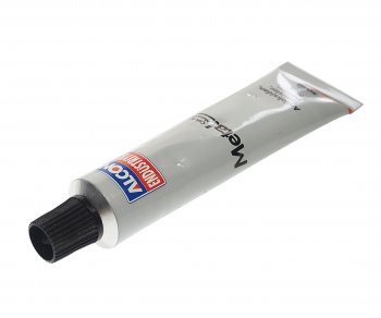 131 р. Полироль для металлов METAL POLISH 50г ALCON ALCON m-9935  с доставкой в г. Майкоп. Увеличить фотографию 1