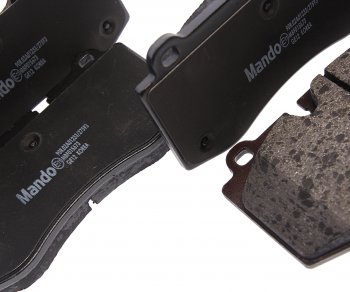 2 199 р. Колодки тормозные MERCEDES W221,211 передние (4шт.) MANDO MANDO mbf015673 MANDO mbf015673  с доставкой в г. Майкоп. Увеличить фотографию 2
