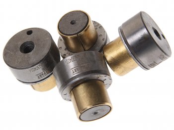 2 379 р. Шкворень УАЗ-3151,3741 в сборе СО (упаковка комплект 4шт.) METALPART METALPART mp-3741-2304014  с доставкой в г. Майкоп. Увеличить фотографию 1