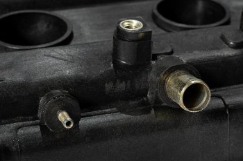 4 189 р. Крышка клапанная ЗМЗ-405,4062,409 пластик METALPART METALPART mp-406.1007230-42  с доставкой в г. Майкоп. Увеличить фотографию 4