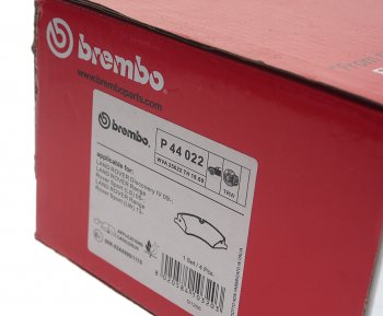 7 699 р. Колодки тормозные передние (4шт.) BREMBO Land Rover Discovery 5 L462 (2016-2025)  с доставкой в г. Майкоп. Увеличить фотографию 3