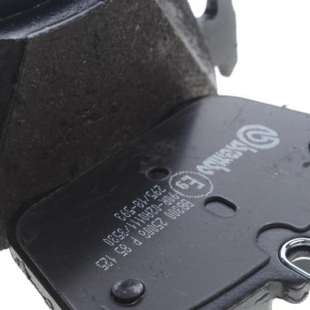 3 199 р. Колодки тормозные задние (4шт.) BREMBO Volkswagen Golf 7 дорестайлинг, хэтчбэк 5 дв. (2012-2017)  с доставкой в г. Майкоп. Увеличить фотографию 2