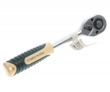 1 089 р. Ключ трещотка 12 45 зубов 255мм реверсивная с резиновой ручкой ROCKFORCE ROCKFORCE rf-80242w  с доставкой в г. Майкоп. Увеличить фотографию 1