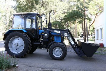 296 999 р. Погрузчик МТЗ-80,82 (ТУРС-1000) навесной (база на поддоне) без джойстика САЛЬСК САЛЬСКСЕЛЬМАШ турс-1000-0  с доставкой в г. Майкоп. Увеличить фотографию 4
