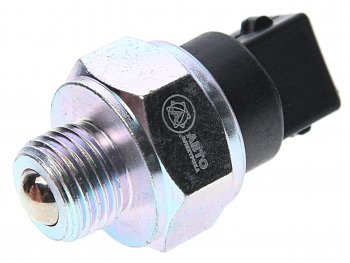 236 р. Выключатель заднего хода ГАЗ-3110,3302,МТЗ AVTOELECTRICA AVTOELECTRICA вк12-31 ае  с доставкой в г. Майкоп. Увеличить фотографию 1