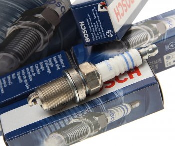 999 р. Свеча зажигания ВАЗ-2112 BOSCH FR7DCX+ комплект BOSCH 0242235913  с доставкой в г. Майкоп. Увеличить фотографию 2